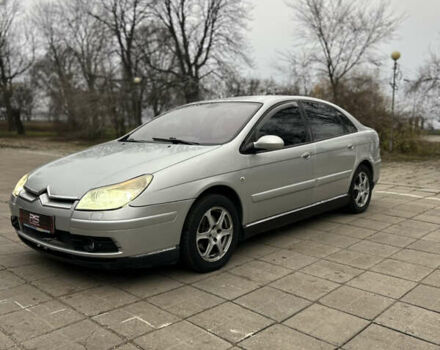 Серый Ситроен С5, объемом двигателя 2 л и пробегом 214 тыс. км за 3500 $, фото 3 на Automoto.ua