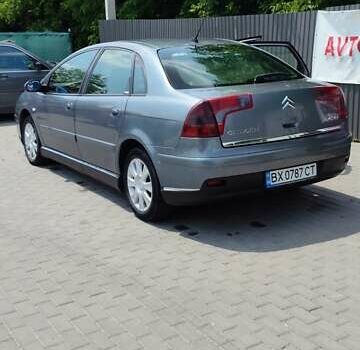 Серый Ситроен С5, объемом двигателя 2 л и пробегом 328 тыс. км за 4600 $, фото 5 на Automoto.ua
