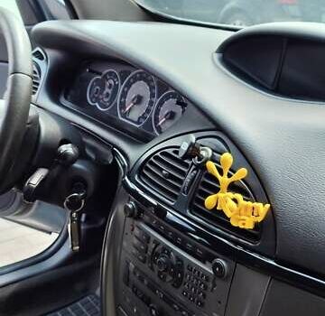 Серый Ситроен С5, объемом двигателя 2 л и пробегом 328 тыс. км за 4600 $, фото 20 на Automoto.ua