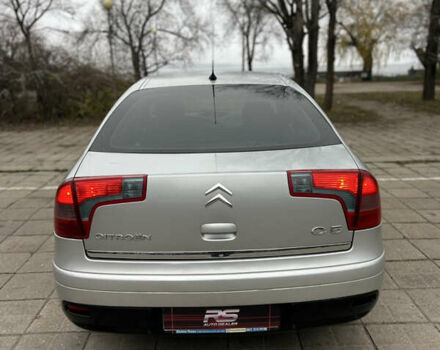 Серый Ситроен С5, объемом двигателя 2 л и пробегом 214 тыс. км за 3500 $, фото 9 на Automoto.ua