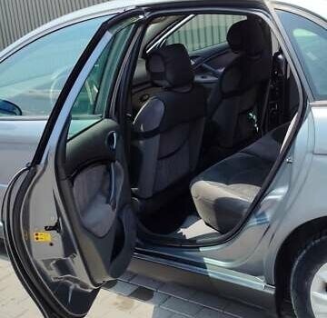 Серый Ситроен С5, объемом двигателя 2 л и пробегом 328 тыс. км за 4600 $, фото 8 на Automoto.ua