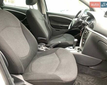 Серый Ситроен С5, объемом двигателя 2 л и пробегом 272 тыс. км за 5390 $, фото 25 на Automoto.ua