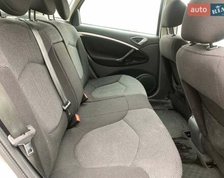 Серый Ситроен С5, объемом двигателя 2 л и пробегом 272 тыс. км за 5390 $, фото 23 на Automoto.ua