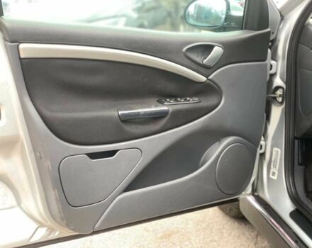 Серый Ситроен С5, объемом двигателя 2 л и пробегом 272 тыс. км за 5390 $, фото 19 на Automoto.ua