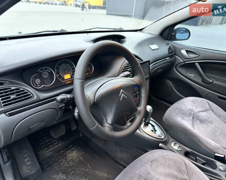 Серый Ситроен С5, объемом двигателя 2 л и пробегом 285 тыс. км за 4900 $, фото 5 на Automoto.ua