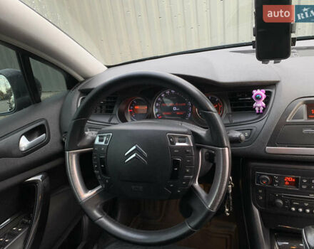 Сірий Сітроен С5, об'ємом двигуна 2 л та пробігом 380 тис. км за 6600 $, фото 16 на Automoto.ua
