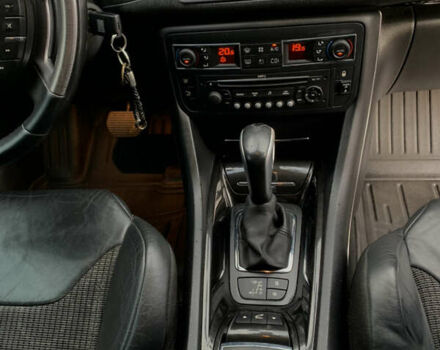 Сірий Сітроен С5, об'ємом двигуна 2 л та пробігом 380 тис. км за 6600 $, фото 15 на Automoto.ua