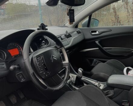 Сірий Сітроен С5, об'ємом двигуна 1.6 л та пробігом 270 тис. км за 5600 $, фото 3 на Automoto.ua