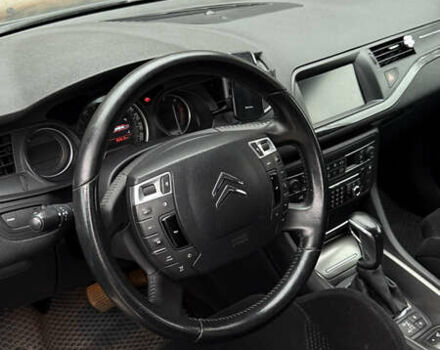 Серый Ситроен С5, объемом двигателя 2 л и пробегом 258 тыс. км за 6500 $, фото 13 на Automoto.ua