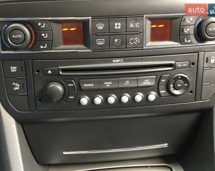 Сірий Сітроен С5, об'ємом двигуна 2.2 л та пробігом 278 тис. км за 6599 $, фото 28 на Automoto.ua