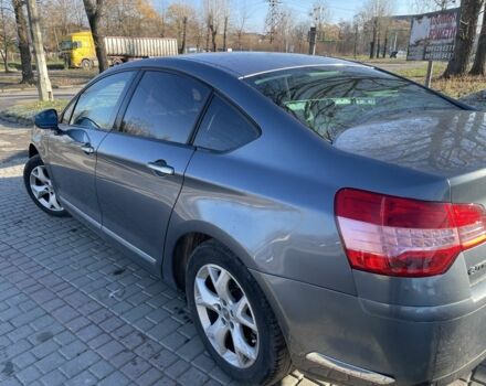 Серый Ситроен С5, объемом двигателя 1.6 л и пробегом 277 тыс. км за 5500 $, фото 4 на Automoto.ua