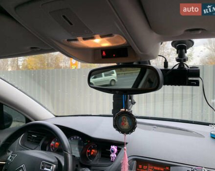 Сірий Сітроен С5, об'ємом двигуна 2 л та пробігом 380 тис. км за 6600 $, фото 14 на Automoto.ua