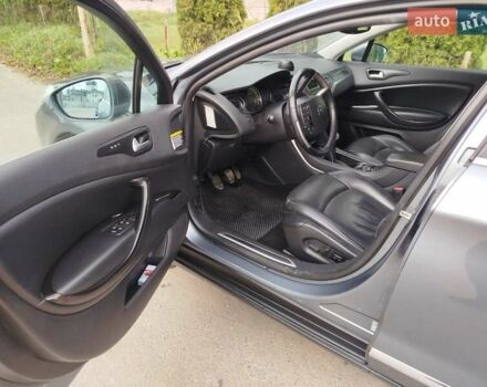 Сітроен С5 2009 у Кременце на Automoto.ua Сірий Сітроен С5, об'ємом двигуна 2 л та пробігом 284 тис. км за 6400 $, фото 15 на Automoto.ua