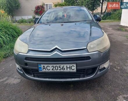 Серый Ситроен С5, объемом двигателя 2 л и пробегом 291 тыс. км за 4900 $, фото 2 на Automoto.ua