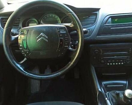 Серый Ситроен С5, объемом двигателя 1.6 л и пробегом 421 тыс. км за 8899 $, фото 4 на Automoto.ua