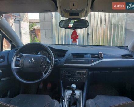 Серый Ситроен С5, объемом двигателя 2 л и пробегом 291 тыс. км за 4900 $, фото 10 на Automoto.ua
