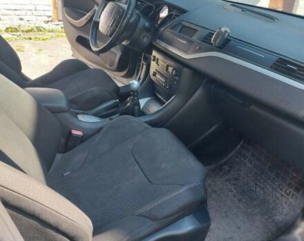 Серый Ситроен С5, объемом двигателя 2 л и пробегом 291 тыс. км за 4900 $, фото 11 на Automoto.ua