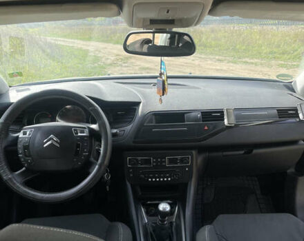 Сітроен С5 2010 у Верховине на Automoto.ua Сірий Сітроен С5, об'ємом двигуна 1.6 л та пробігом 230 тис. км за 4500 $, фото 6 на Automoto.ua