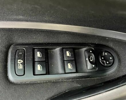 Серый Ситроен С5, объемом двигателя 1.6 л и пробегом 184 тыс. км за 6600 $, фото 8 на Automoto.ua