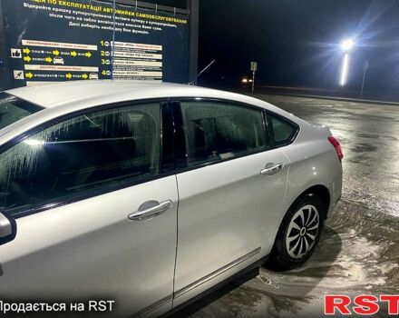 Серый Ситроен С5, объемом двигателя 1.6 л и пробегом 230 тыс. км за 5600 $, фото 3 на Automoto.ua