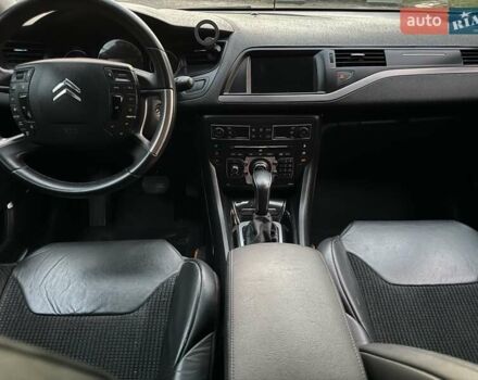 Серый Ситроен С5, объемом двигателя 2.18 л и пробегом 333 тыс. км за 8700 $, фото 17 на Automoto.ua