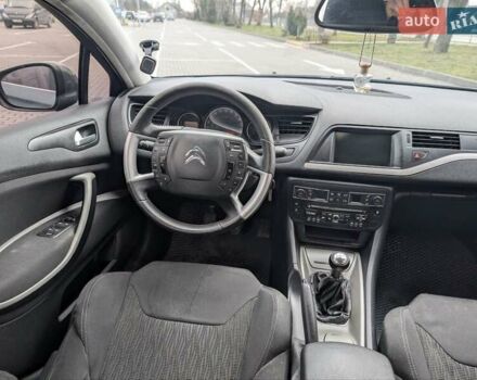 Серый Ситроен С5, объемом двигателя 1.56 л и пробегом 254 тыс. км за 6750 $, фото 8 на Automoto.ua