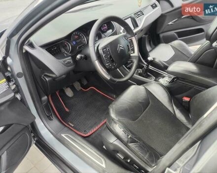 Сірий Сітроен С5, об'ємом двигуна 2 л та пробігом 250 тис. км за 8500 $, фото 8 на Automoto.ua