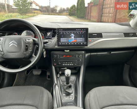 Сірий Сітроен С5, об'ємом двигуна 1.6 л та пробігом 186 тис. км за 7850 $, фото 8 на Automoto.ua