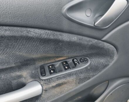 Серый Ситроен С5, объемом двигателя 2 л и пробегом 340 тыс. км за 1550 $, фото 3 на Automoto.ua