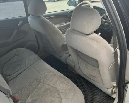 Серый Ситроен С5, объемом двигателя 1 л и пробегом 260 тыс. км за 1940 $, фото 1 на Automoto.ua