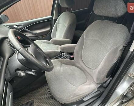 Серый Ситроен С5, объемом двигателя 2 л и пробегом 320 тыс. км за 3400 $, фото 1 на Automoto.ua