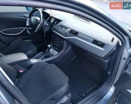 Сірий Сітроен С5, об'ємом двигуна 2 л та пробігом 255 тис. км за 6500 $, фото 12 на Automoto.ua