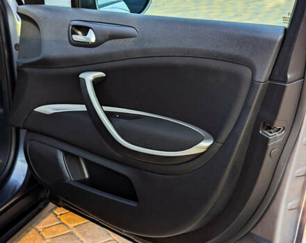 Сірий Сітроен С5, об'ємом двигуна 1.6 л та пробігом 150 тис. км за 6899 $, фото 27 на Automoto.ua