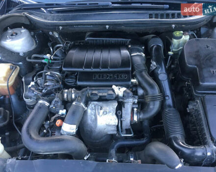 Сірий Сітроен С5, об'ємом двигуна 1.56 л та пробігом 300 тис. км за 5900 $, фото 4 на Automoto.ua