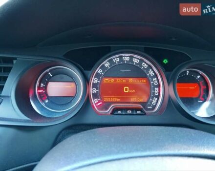 Сірий Сітроен С5, об'ємом двигуна 2 л та пробігом 255 тис. км за 6500 $, фото 14 на Automoto.ua