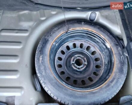 Сірий Сітроен С5, об'ємом двигуна 2 л та пробігом 255 тис. км за 6500 $, фото 9 на Automoto.ua