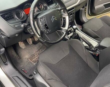 Сірий Сітроен С5, об'ємом двигуна 1.6 л та пробігом 332 тис. км за 6200 $, фото 24 на Automoto.ua
