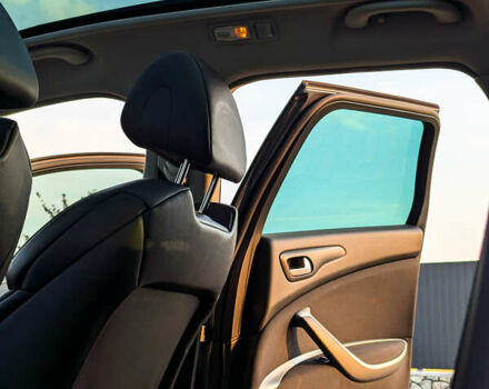 Сірий Сітроен С5, об'ємом двигуна 1.6 л та пробігом 150 тис. км за 6899 $, фото 31 на Automoto.ua