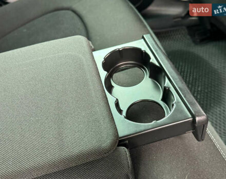 Сірий Сітроен С5, об'ємом двигуна 2 л та пробігом 261 тис. км за 5500 $, фото 23 на Automoto.ua