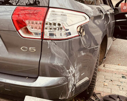 Сірий Сітроен С5, об'ємом двигуна 2 л та пробігом 320 тис. км за 3000 $, фото 3 на Automoto.ua