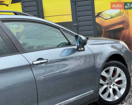 Сірий Сітроен С5, об'ємом двигуна 2 л та пробігом 261 тис. км за 5500 $, фото 32 на Automoto.ua