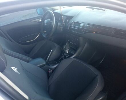 Серый Ситроен С5, объемом двигателя 1.6 л и пробегом 300 тыс. км за 6100 $, фото 4 на Automoto.ua