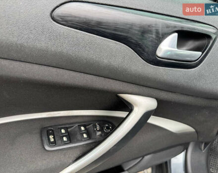 Сірий Сітроен С5, об'ємом двигуна 2 л та пробігом 261 тис. км за 5500 $, фото 12 на Automoto.ua