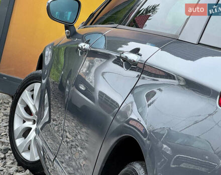 Сірий Сітроен С5, об'ємом двигуна 2 л та пробігом 261 тис. км за 5500 $, фото 7 на Automoto.ua