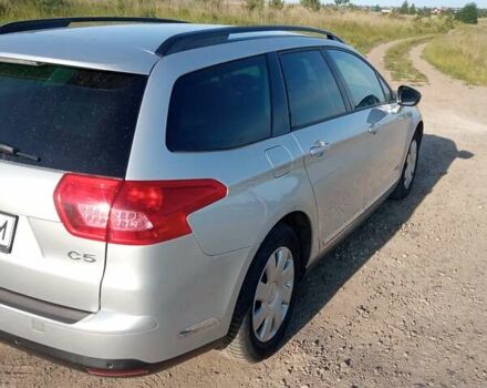 Сітроен С5 2010 у Рівному на Automoto.ua Сірий Сітроен С5, об'ємом двигуна 1.6 л та пробігом 262 тис. км за 7000 $, фото 13 на Automoto.ua