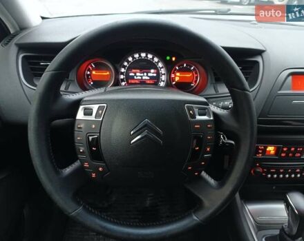 Серый Ситроен С5, объемом двигателя 2 л и пробегом 318 тыс. км за 6399 $, фото 15 на Automoto.ua