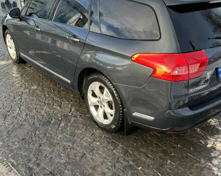 Серый Ситроен С5, объемом двигателя 2 л и пробегом 217 тыс. км за 6300 $, фото 5 на Automoto.ua