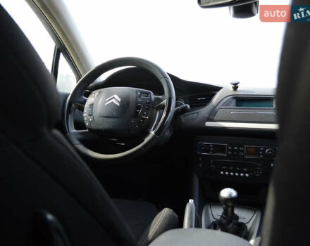 Серый Ситроен С5, объемом двигателя 1.56 л и пробегом 305 тыс. км за 5300 $, фото 7 на Automoto.ua