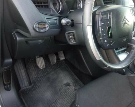 Сітроен С5 2010 у Рівному на Automoto.ua Сірий Сітроен С5, об'ємом двигуна 1.6 л та пробігом 262 тис. км за 7000 $, фото 10 на Automoto.ua