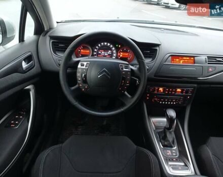 Серый Ситроен С5, объемом двигателя 2 л и пробегом 318 тыс. км за 6399 $, фото 14 на Automoto.ua